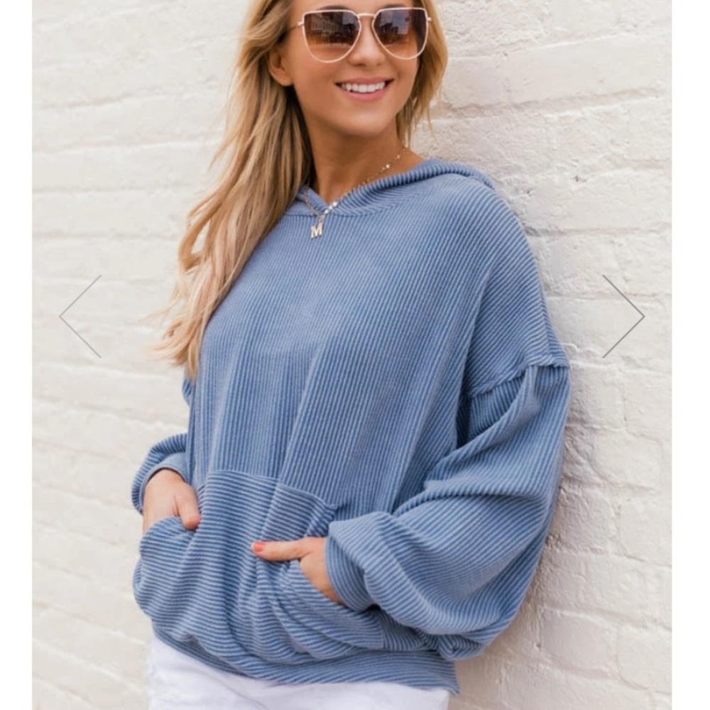 Pink Lily Stylish Splendor Blue Hoodie